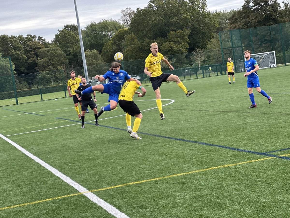 Questionable decisions made by the referee &amp; linesmen resulted in us suffering our first defeat. 
We go again next week!
MOTM goes to Charlie who didn’t put a foot wrong &amp; should’ve had 2 goals.

Thanks for the run out <a href="/jubilee_F_C/">Jubilee FC</a>.
#vale #upthelongo