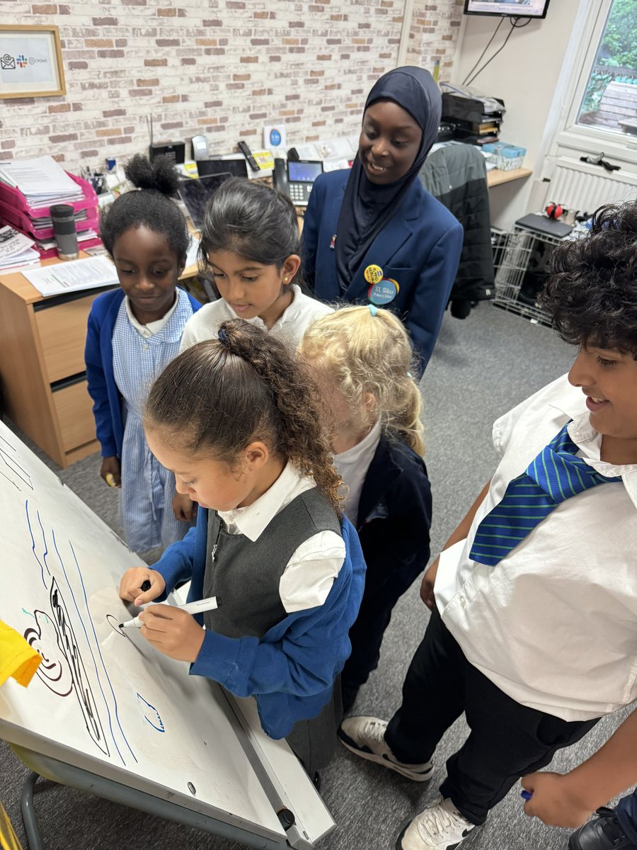 🥤Milkshake Monday🥤What a way to end the day. Milkshakes and a game of Who?, What?, Where? with these superstars 🌟