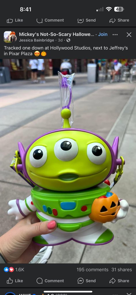 FHGates's tweet image. I would literally give anything to have one of these cups without paying the reseller price. Anyone out there can help? @yaritzalovesong?