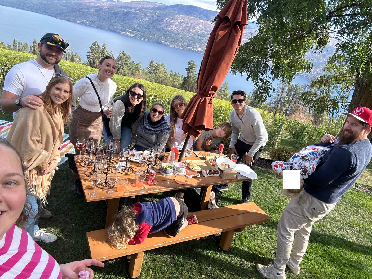 We work hard - but our lab family knows how to have fun too! Happy fall from us all at ABC Lab 🍂🍁🍃