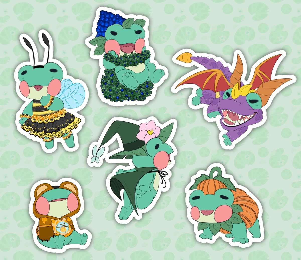 Foxroddraws's tweet photo. Just a bunch of lil guys 🥺

Fanart for @FroggyLoch because my gosh I could not resist giving these stinkers some cute Halloween outfits ❤️❤️❤️

Biased opinion, my favorite is the witch/mage frog in the middle https://t.co/qty7U4v1lg