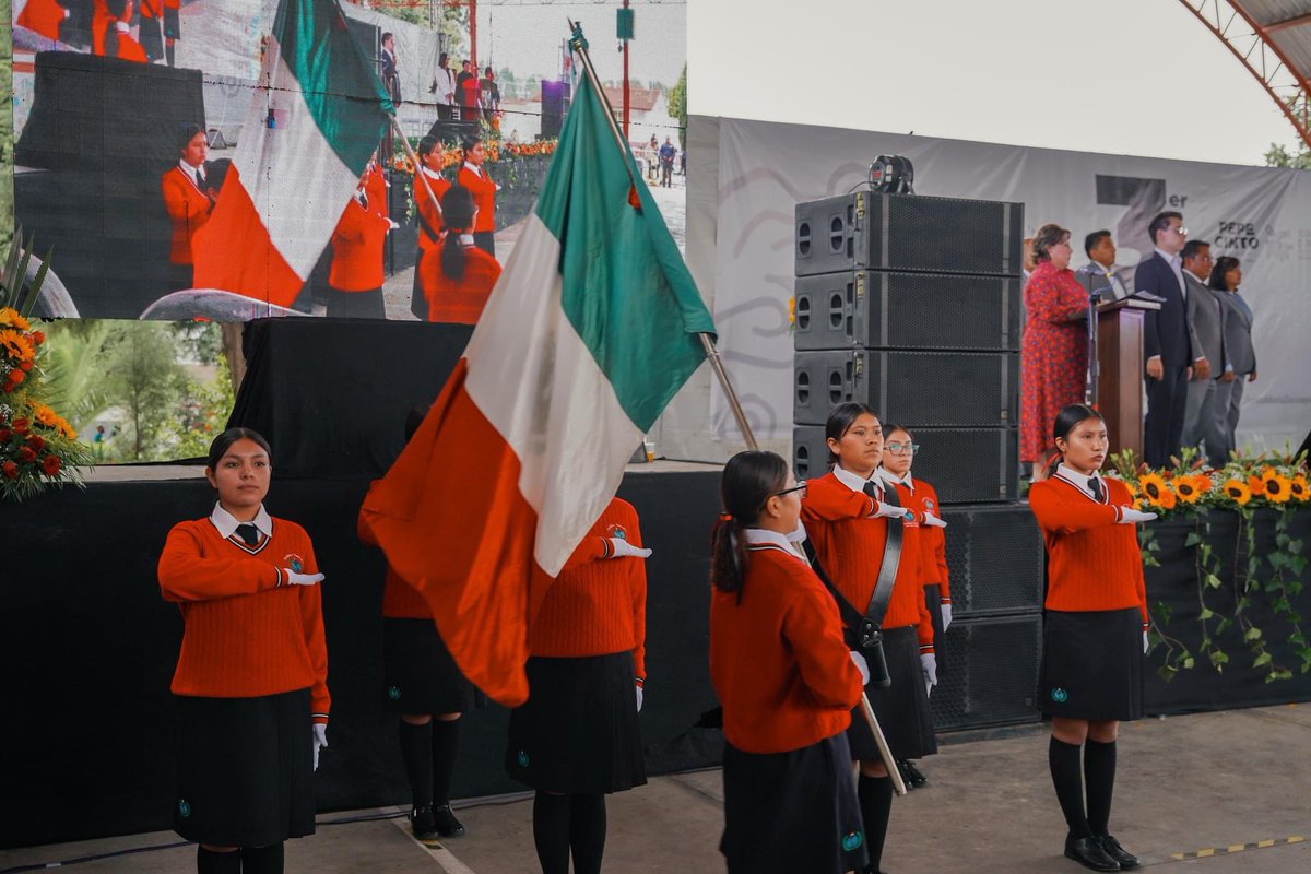 Me llena de orgullo estar para ustedes, a quienes me debo y por quienes trabajo todos los días. Por ello les digo GRACIAS, por estos tres años, vamos por otros tres de buen Gobierno, de muchos más resultados.

#PepeCinto
#JuanCBonilla