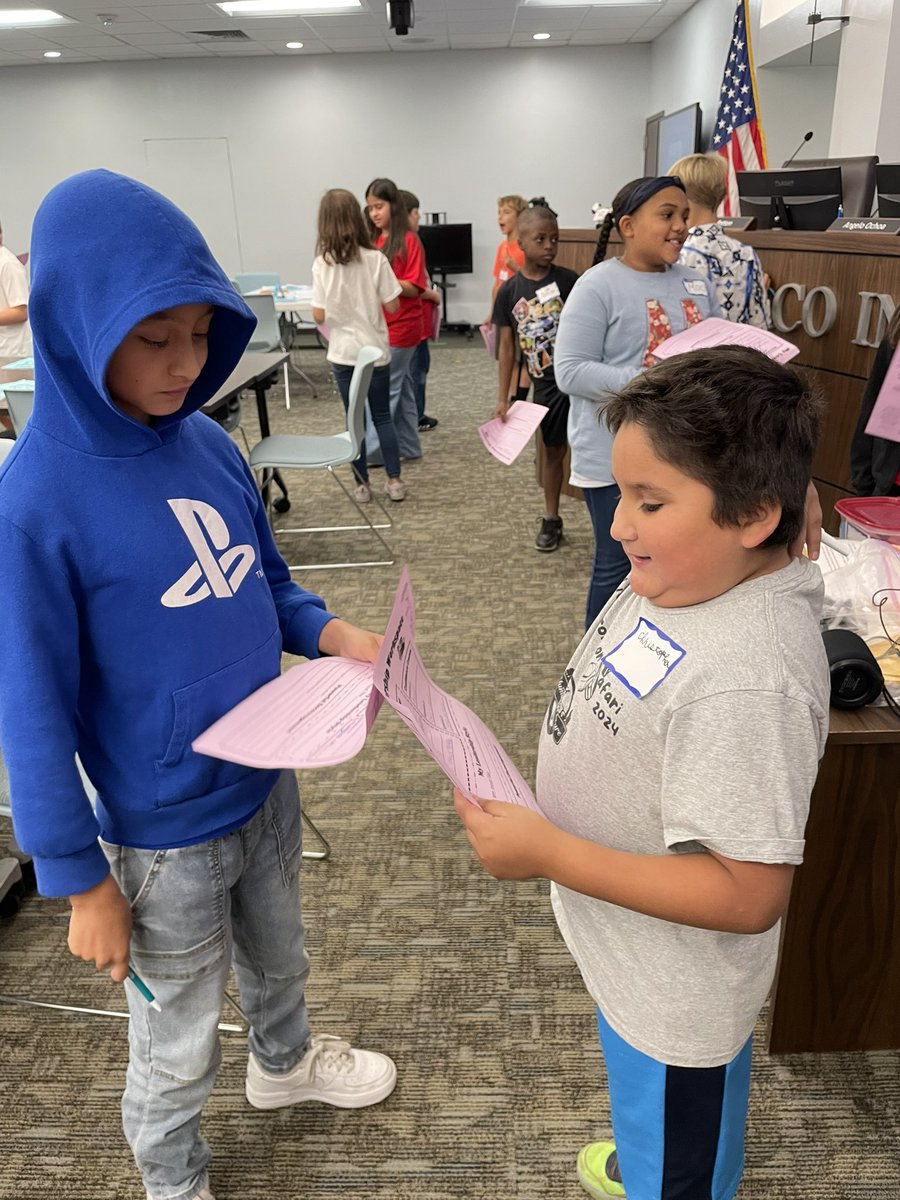 Amazing conversations about what makes a great leader and the challenges of being a great leader <a href="/WacoISD/">Waco ISD</a> this morning! #WeLeadTX