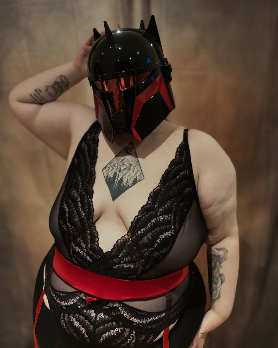 So what do you bring to the table… not much just mommy Moff I suppose 😂🤷‍♀️