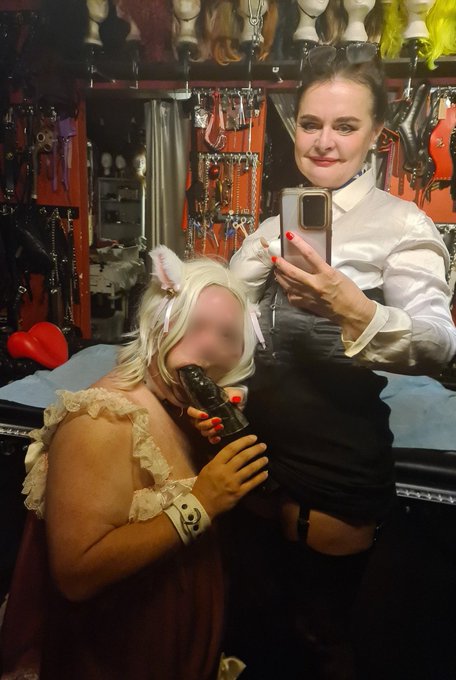 💥 Here one more photo how my sissy - 🐷 does her best for Me! She finds this big black lolly very tasty<a href="/tag/netherlands"class="tags"><span>#netherlands</span></a><a href="/tag/meesteressamsterdam"class="tags"><span>#meesteressamsterdam</span></a>