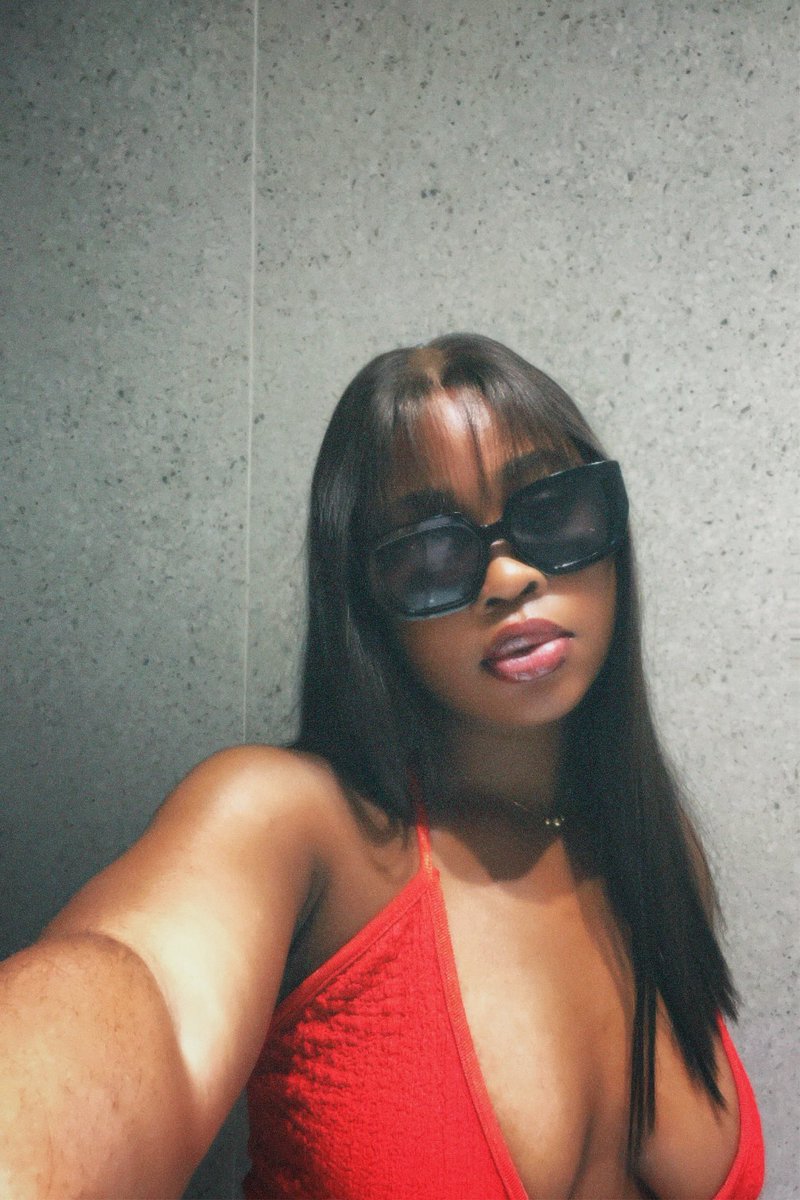 Laaleey's tweet photo. Always a pleasure 🌹 https://t.co/iXVc3FWWRo
