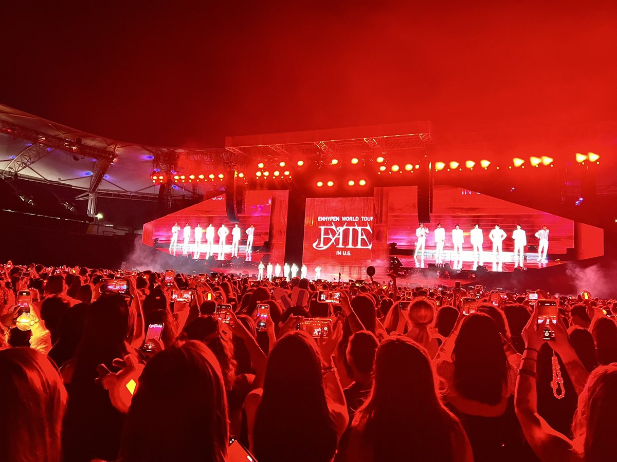 bambimalz's tweet photo. A YEAR SINCE FATE LA 😭😩
#ripbills https://t.co/ElzQrDAKE9