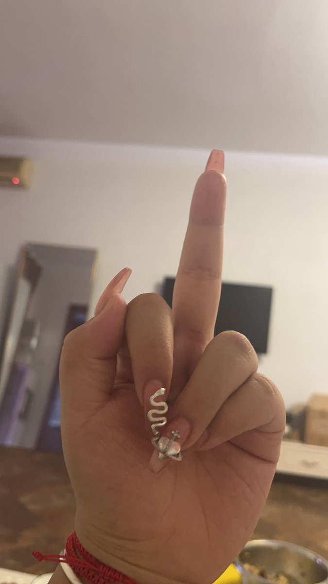 福利姬巨酱分享的黄推图片2 - 网红私拍内容