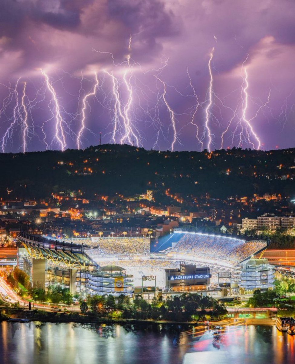 MLFootball (@_mlfootball) on Twitter photo 🚨INSANE PHOTO🚨
Photo above the Pittsburgh #Steelers stadium last night of the LIGHTNING STRIKING.
ONE OF THE COOLEST PHOTOS YOU WILL EVER SEE.
(Via <a href="/DaveDiCello/">Dave DiCello</a> / <a href="/TheStandard412/">The Standard</a>) 🚨INSANE PHOTO🚨
Photo above the Pittsburgh #Steelers stadium last night of the LIGHTNING STRIKING.
ONE OF THE COOLEST PHOTOS YOU WILL EVER SEE.
(Via <a href="/DaveDiCello/">Dave DiCello</a> / <a href="/TheStandard412/">The Standard</a>)