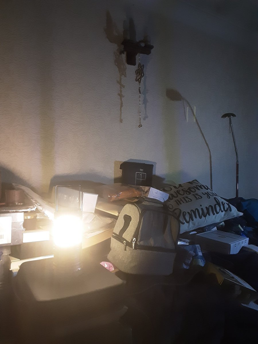 WarphobblerKaz's tweet photo. Aspects of my life...

#creativephotography #stilllife #lounge #brightlight #oscuraluz #lightanddark #shadow #evening #autumn #KazAlexander #SA10.1 https://t.co/HPtDyK7Nxl