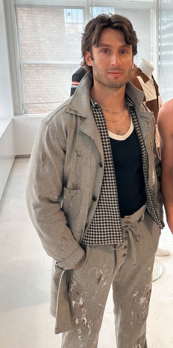 Nina Parker tweet media