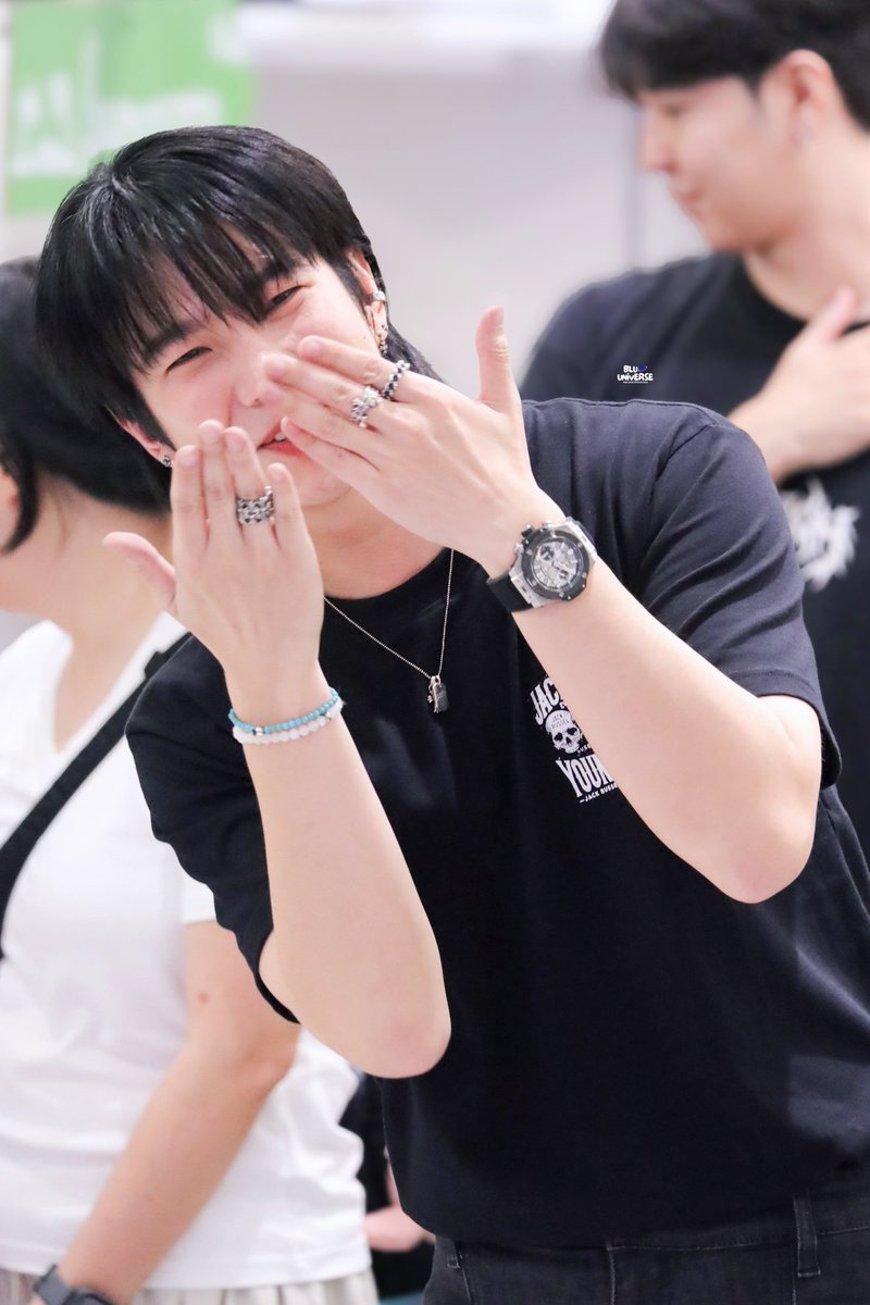 BuildVNFC's tweet photo. NETIZENS ACOTY 2024 (08.10.2024)

Let's vote for our Biu 💙
RT,QT &amp; Reply to vote! 

🎯100 RTs = 100 Votes
🎯50 replies = 50 votes

I vote @JakeB4rever #NETIZENSREPORT #BuildJakapan for Asian Celebrity of the Year #ACOTY2024 #ACOTY2024BuildJakapan 
@thenreport https://t.co/ck2stv5I5e