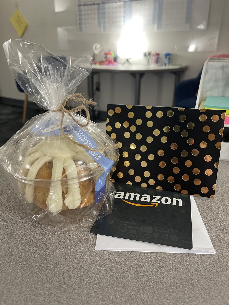 I love my Ford Family! ❤️❤️ Felt the love today with my sweet surprise card and gift and #happyinstructionalcoachesday treat!  I am blessed to work with the best in <a href="/GeorgetownISD/">Georgetown ISD</a> and to feel appreciated every day, but a GLUTEN-FREE Bundt cake speaks to me! 😄❤️ <a href="/ElementaryFord/">FordElementary</a>