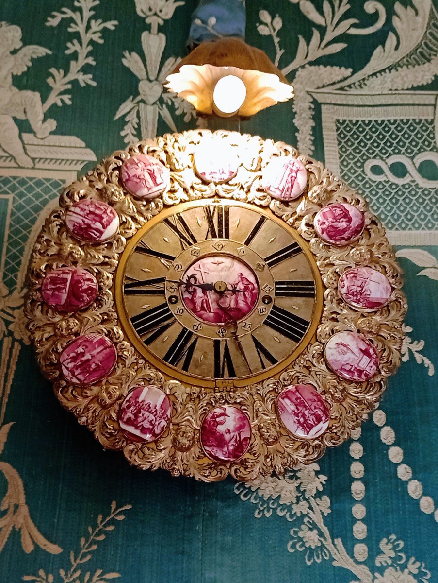 #FMSPAD 6/10 Golden hour: Another fabulous artifact at Warwick Castle #FMS_GoldenHour