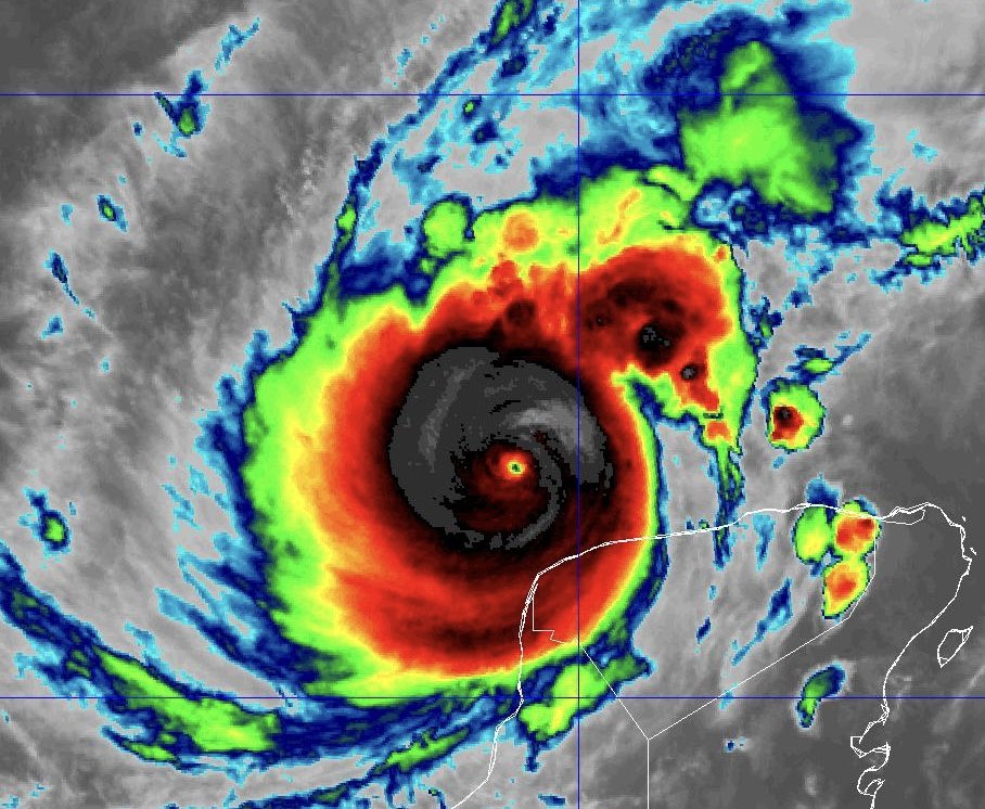 cody__snell's tweet photo. #MonstrousMilton the 5th strongest Atlantic hurricane on record. 😳 https://t.co/k0QAUA5vso