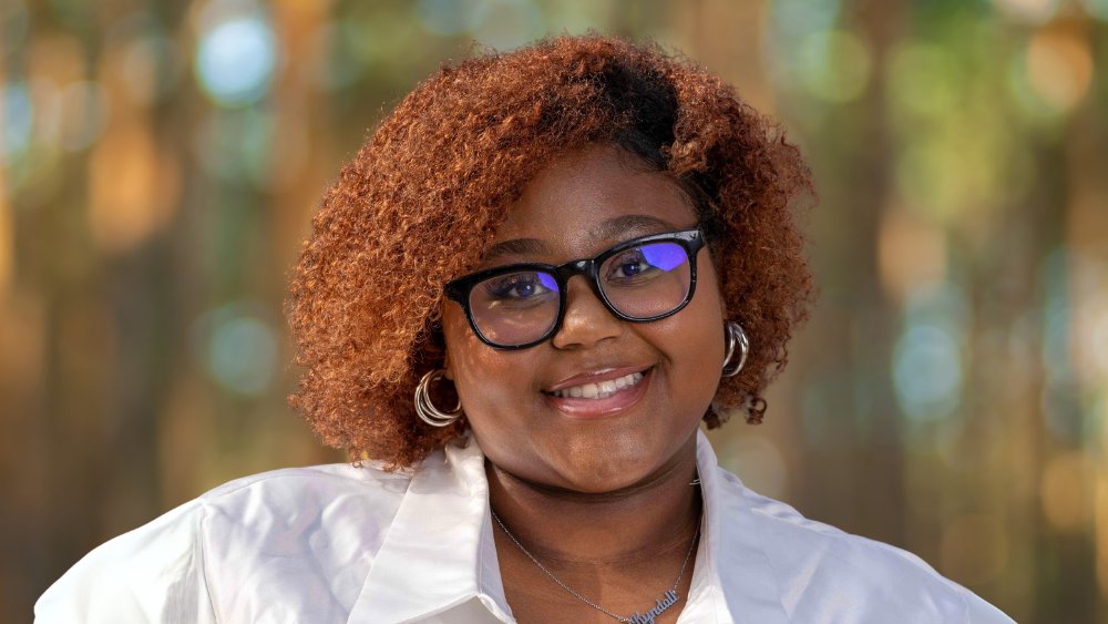 Future of STEM Scholars Initiative (@fossistem) on Twitter photo "I hope to inspire women from similar backgrounds to pursue their passions in STEM, demonstrating that their contributions are valuable and necessary."
Meet 2024 #FOSSI Scholar: Kyndall Jackson <a href="/ncatsuaggies/">North Carolina A&T</a>!
Apply today: tinyurl.com/2j57h55v "I hope to inspire women from similar backgrounds to pursue their passions in STEM, demonstrating that their contributions are valuable and necessary."
Meet 2024 #FOSSI Scholar: Kyndall Jackson <a href="/ncatsuaggies/">North Carolina A&T</a>!
Apply today: tinyurl.com/2j57h55v