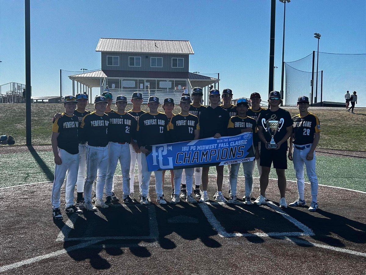 Congrats to Iowa Select Schulte and Iowa Select Gavin on their tourney wins this past weekend! 
Also congrats to Iowa Select 2026 Scout team for going 2-0-1 in pool play for the WWBA Underclass Worlds! Made bracket but Hurricane Milton had other plans! Now get home safe!