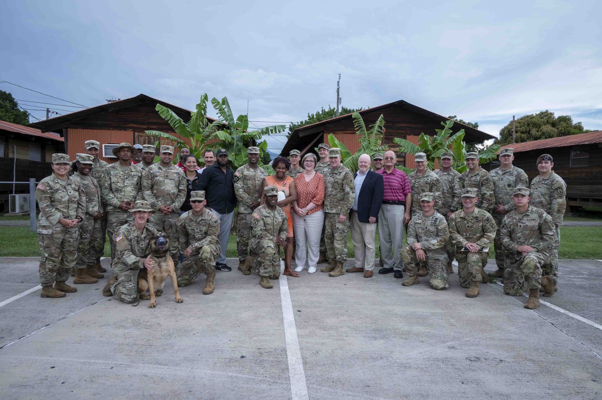 Joint Task Force-Bravo (@jtf_bravo) on Twitter photo <a href="/ARMYSOUTH/">U.S. Army South</a> Commanding General, MG Philip Ryan, visited Soto Cano to recognize members, tour facilities & learn about ops & quality of life.
He also met with <a href="/USAmbHonduras/">Embajador/a de Estados Unidos ante Honduras</a>, Laura Dogu, to gain awareness of the current regional security climate. 🤝
<a href="/Southcom/">U.S. Southern Command</a> <a href="/usembassyhn/">U.S. Embassy Tegucigalpa</a> <a href="/ARMYSOUTH/">U.S. Army South</a> Commanding General, MG Philip Ryan, visited Soto Cano to recognize members, tour facilities & learn about ops & quality of life.
He also met with <a href="/USAmbHonduras/">Embajador/a de Estados Unidos ante Honduras</a>, Laura Dogu, to gain awareness of the current regional security climate. 🤝
<a href="/Southcom/">U.S. Southern Command</a> <a href="/usembassyhn/">U.S. Embassy Tegucigalpa</a>