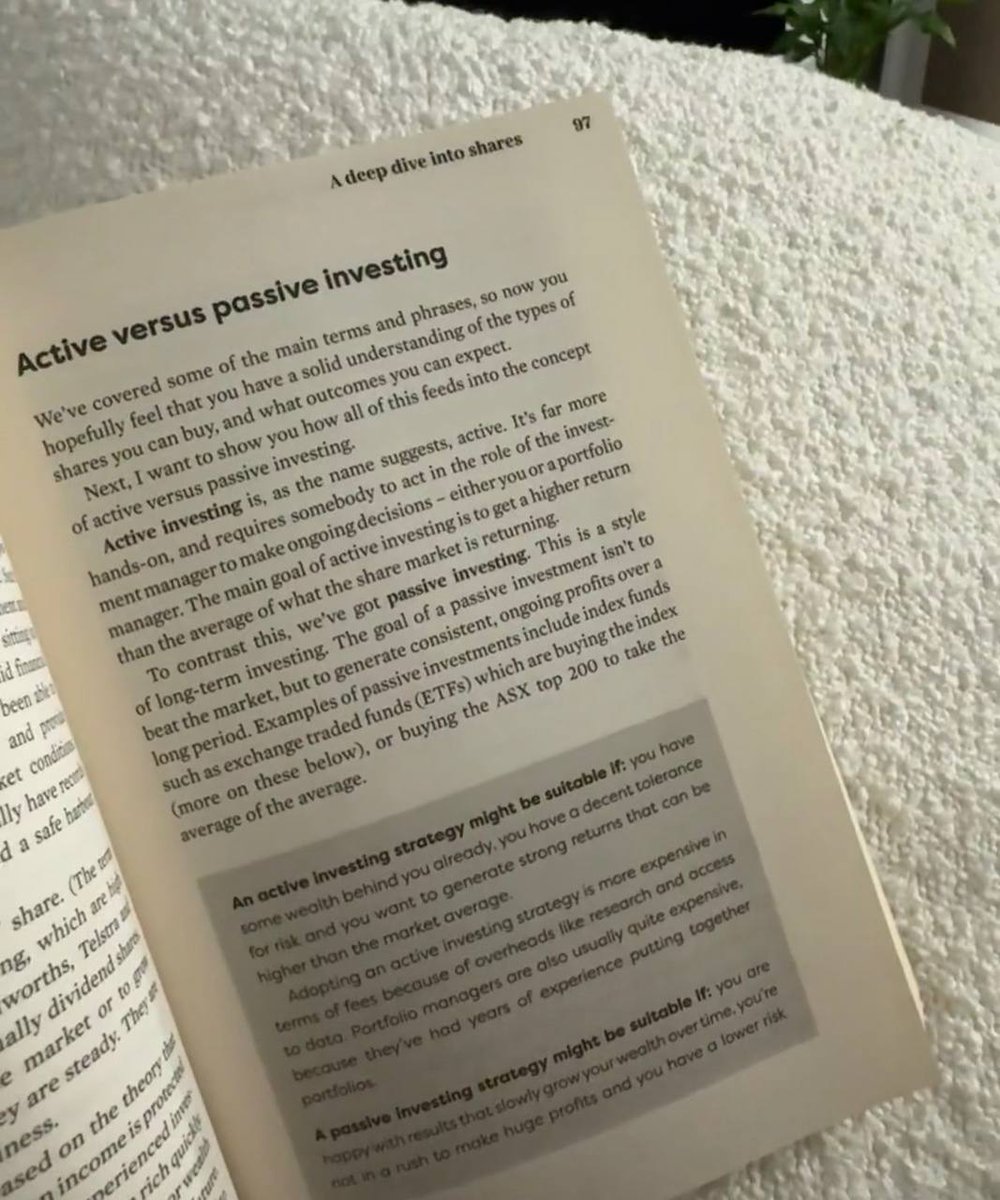 aniyahgunter's tweet photo. This book is great! Recommended English books. A must-read for those who are new to Australian financial management👍 https://t.co/1ZQsZ3p5XE