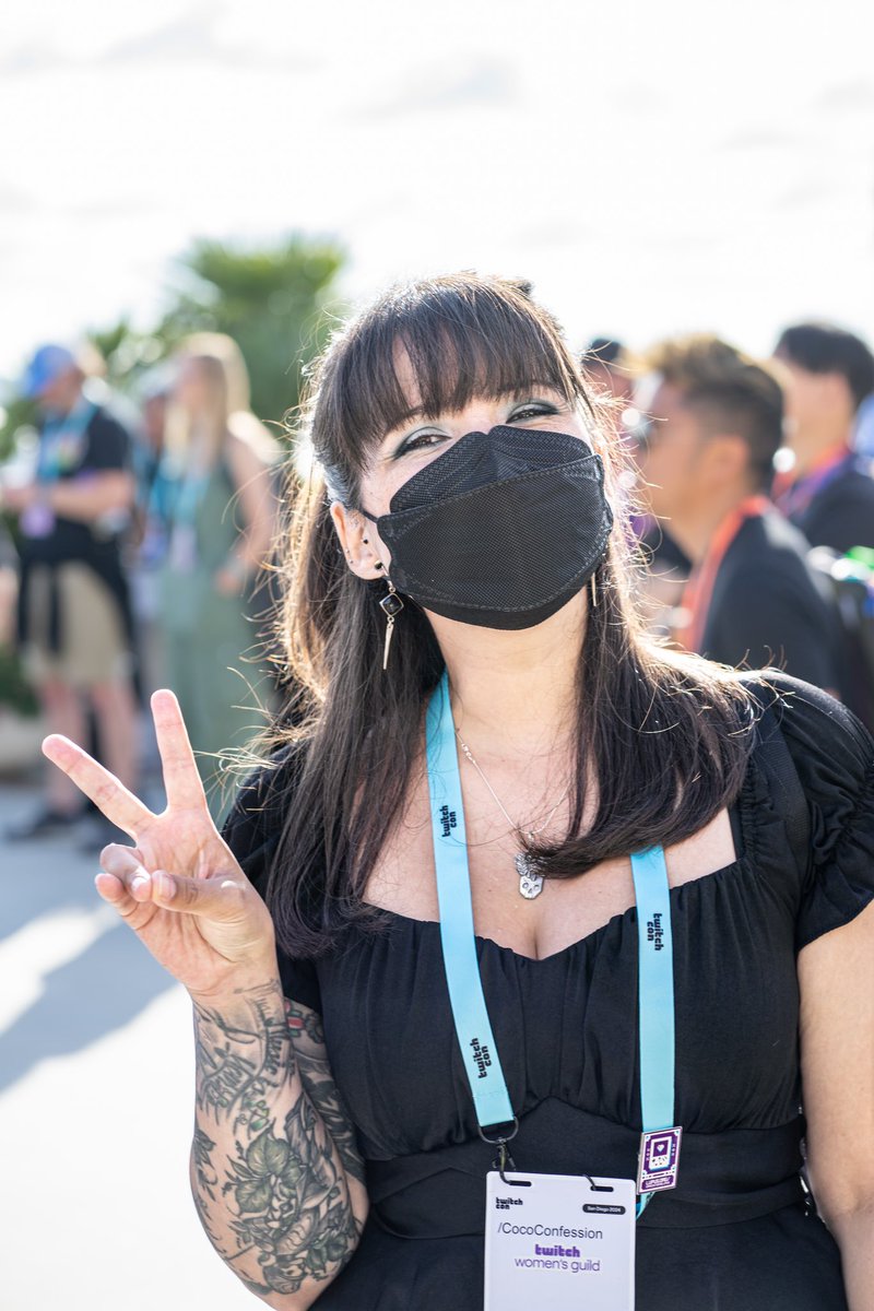 Aphoticphoton's tweet photo. Portrait at TwitchCon 2024 - San Diego!
๐ธ
@CocoConfession โค๏ธ
#twitchcon #photography #cococonfession https://t.co/RM6CuC51DA