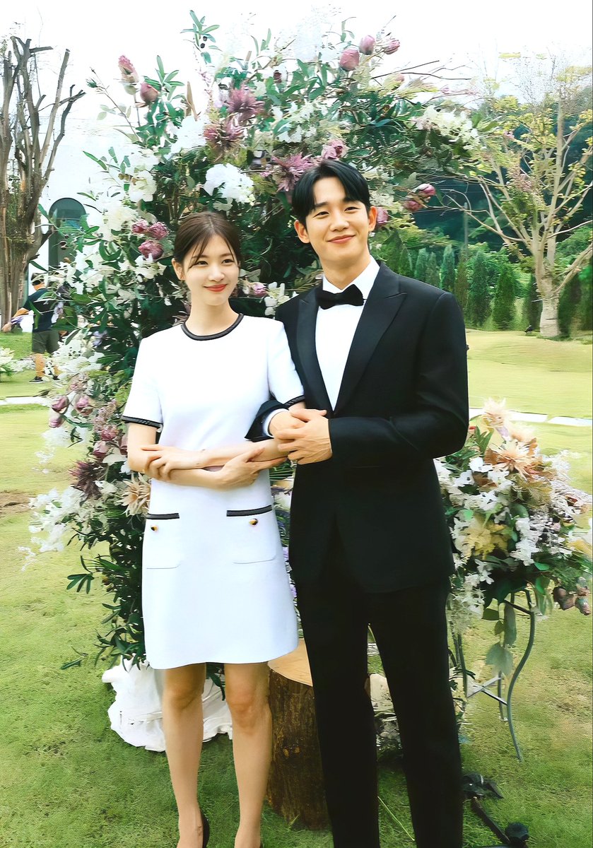bhavana2029's tweet photo. 𝗧𝗵𝗲𝗻 𝗡𝗼𝘄 ♡
#LoveNextDoor #JungHaein #JungSoMin #Choiseunghyo #Seokryu https://t.co/61GQ9kKfvZ