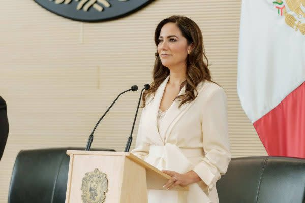 Juan_OrtizMX's tweet photo. 🗳️📌 GUANAJUATO IMPUGNA LA REFORMA JUDICIAL ANTE LA SCJN

El Gobierno de Guanajuato decidió dar un paso firme contra la Reforma Judicial. 

Presentó una controversia constitucional ante la Suprema Corte de Justicia de la Nación. 

Esta impugnación se convierte en la primera que llega de un estado contra la reforma aprobada por el Congreso de la Unión y las legislaturas locales.

El expediente 286/2024 ya fue registrado por la SCJN. 

Ahora, el caso está en manos del ministro Juan Luis González Alcántara Carrancá. 

Su tarea será analizar la controversia y elaborar un proyecto que deberá ser votado por el Pleno.

Esta acción llega después de que la Corte determinara que tiene la facultad para analizar la solicitud de revisión de la reforma judicia.