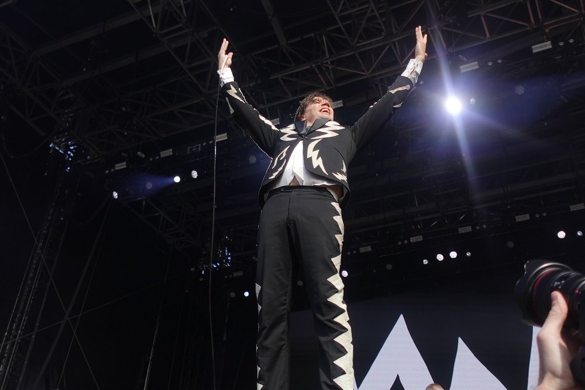 See more Riot Fest photos on our instagram if you haven’t yet! instagram.com/p/DAYssWSJNUA/…
#lsdunes #thehives #riotfest #podcast