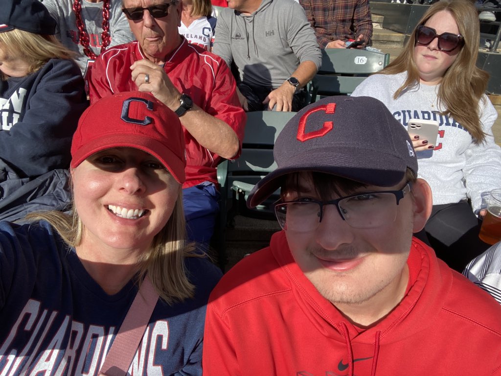 Teresa Ringenbach tweet media