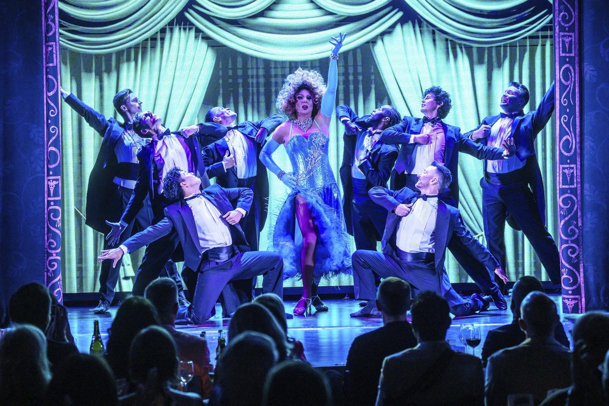 dancedivaschi's tweet image. Yesterday we put on two spectacular shows, ending the Dance Divas weekend with a BANG! Thank you to everyone who came and supported this great cause and thank you to the incredible dancers who gave us all a night to remember! (Photo Credits: Todd Rosenberg)