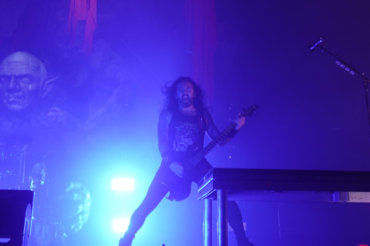 See more photos from the <a href="/testament/">Testament</a> show with <a href="/kreator/">Kreator</a> &amp; Possessed on our Instagram!

instagram.com/p/DAeknLEp_9Q/…

Also comment if you’d like to see more metal-related content from us! 

<a href="/JeffBecerra/">Possessed</a> #possessed #kreator #testament