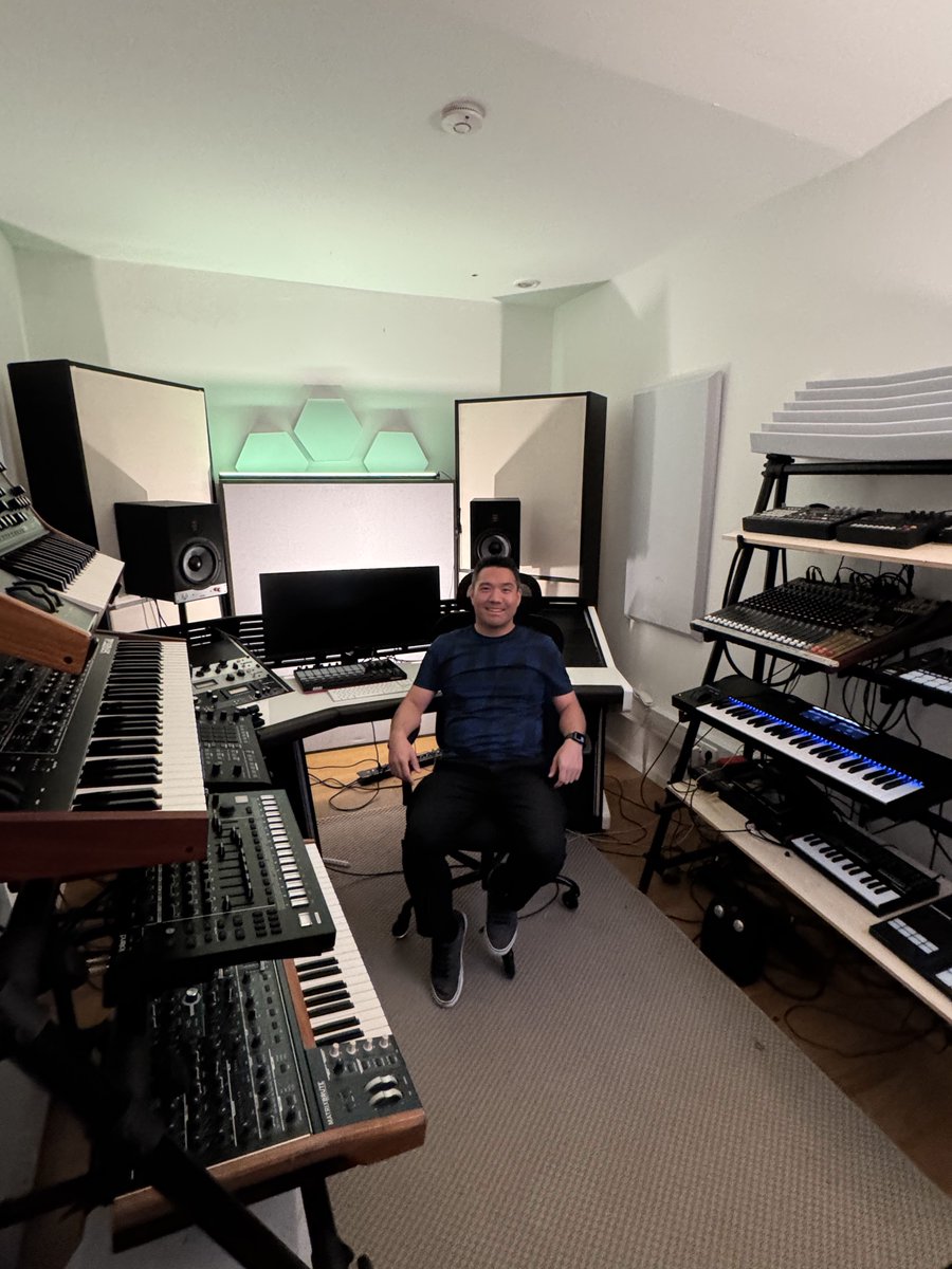 Darin Epsilon (@darinepsilon) on Twitter photo Exciting news!! Starting this month my label has a new headquarters at <a href="/RiversideBLN/">Riverside Studios</a> 😄
Many thanks to @8Kays_Official for giving me this opportunity and I can't wait to share my new music with you all very soon! 🫶
instagram.com/p/DA0cr5SAxgI #berlin #musicstudio #recordingstudio Exciting news!! Starting this month my label has a new headquarters at <a href="/RiversideBLN/">Riverside Studios</a> 😄
Many thanks to @8Kays_Official for giving me this opportunity and I can't wait to share my new music with you all very soon! 🫶
instagram.com/p/DA0cr5SAxgI #berlin #musicstudio #recordingstudio
