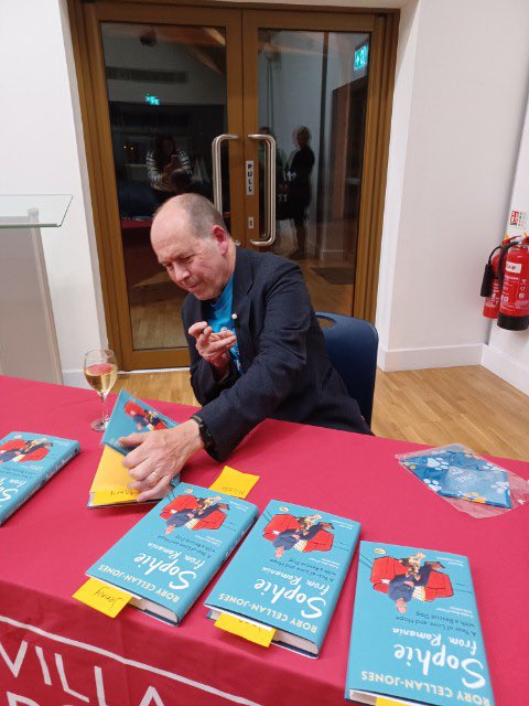 ruskin147's tweet photo. Lovely audience in Dulwich for the second stop in my #SophieFromRomania  book tour including top ex colleague @BBCEmmaSimpson and a woman who apologised for buying a copy for every member of her book club. https://t.co/fJexYk6Ufq