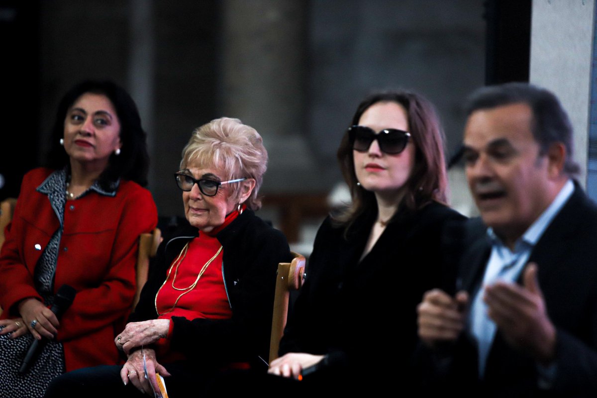 📍Cuauhtémoc, Ciudad de México.07/10/2024.- 

El tenor Fernando de la Mora, Ely Guerra y Denise Gutiérrez, anunciaron un concierto en la Sala Nezahualcóyotl de la Universidad Nacional Autónoma de México a celebrarse el próximo 7 de noviembre. 

1/2🧵