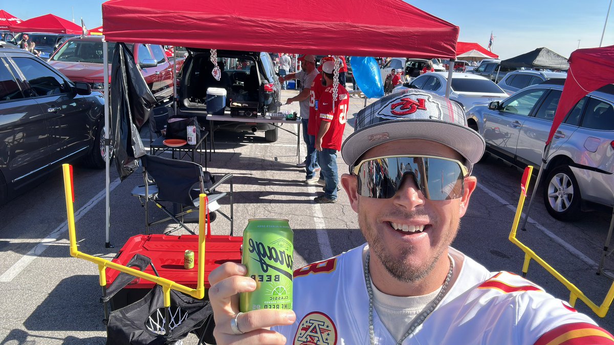 Sean Edwards tweet media