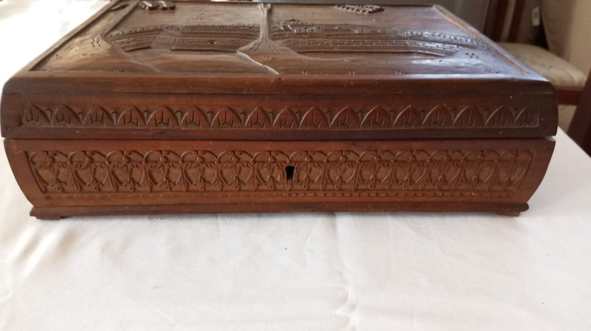 Inicia la búsqueda de mi tratamiento Aclasta para este año, es un medicamento muy costoso. 
Decidí vender algunas cosas y me ayudaría mucho si me apoyaran reposteando /  compartiendo. 
Envío a todo el territorio nacional. 
Ver Hilo 🧵