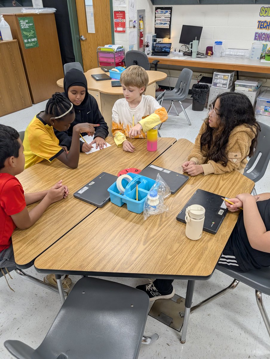 mattharbert21's tweet image. The #RRDPROPEL fall session is off to an awesome start!  Ss worked on expanding their understanding of how the human body is affected by environments not of this world.  Some very interesting conversations about gravity... @RRD_LCPS @PropelLevel