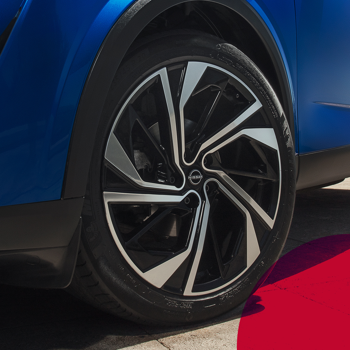 NissanParaguay's tweet photo. Nissan Qashqai es un SUV que conquista por los detalles. Lleno de personalidad, dejando marcas dondequiera que vayas, como vos.
#EstoEsNissan #NissanParaguay https://t.co/fNK0gZ7WVr