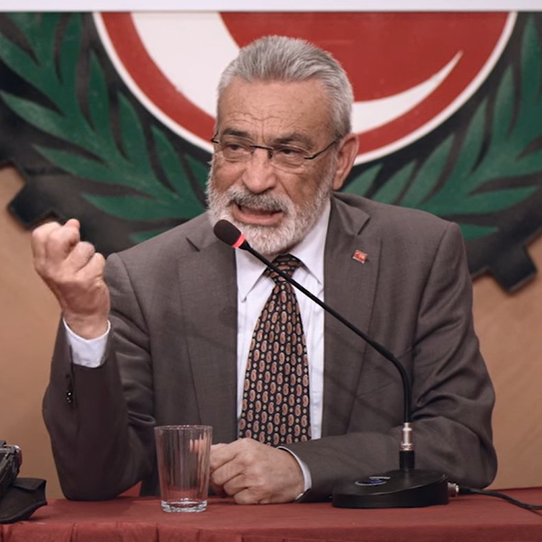 Kafirleri yanına alıp küfre karşı duramazsın.

İsmet Özel