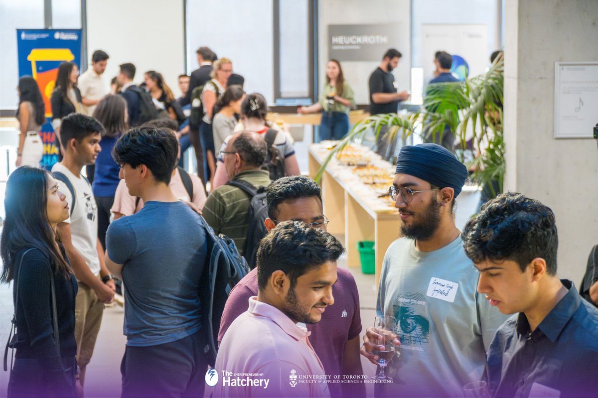 UofTHatchery's tweet image. 🌟 FEATURING: Demo Week 🚀

Stay tuned for more exciting updates on Demo Week and upcoming events! 

📷 @crystal_wizard_studios

#demoweek #pitch #startup #entrepreneurlife #entrepreneurs #entrepreneurship #uoftstudentlife #uoftstgeorge #engineering #uoftengineering #technology