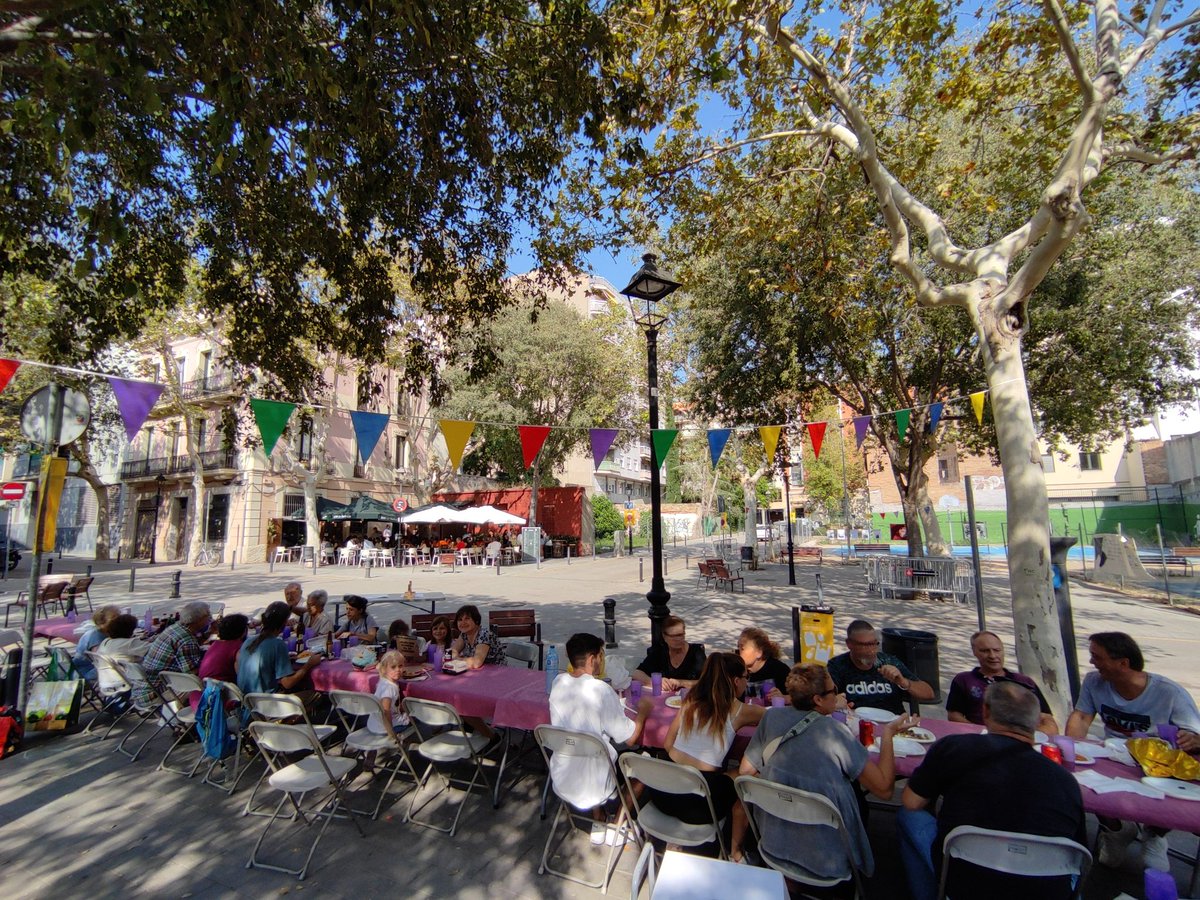 Salvem el Camp de la Creu - Colònia Castells tweet media