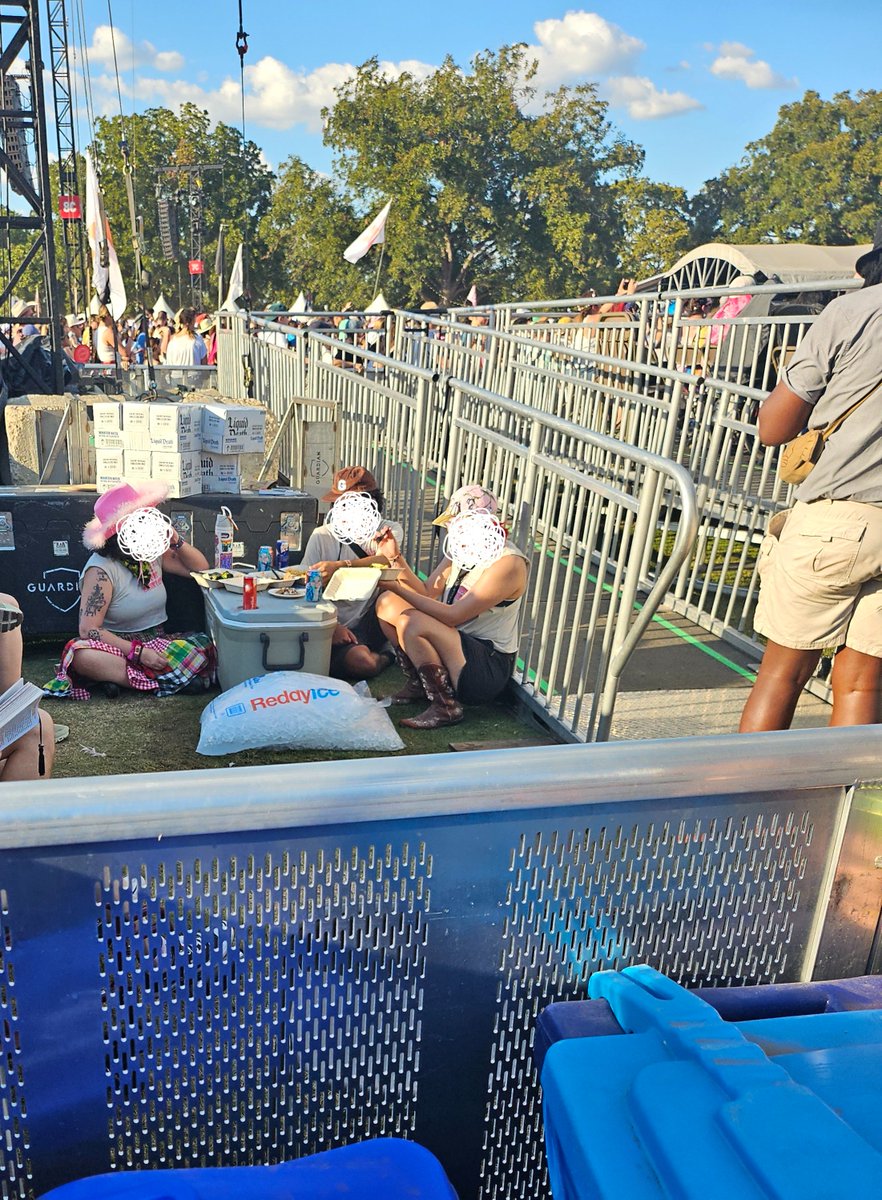 sh3b34st's tweet photo. @aclfestival  needs to do better to support people that actually need the ADA viewing platforms. Your volunteers were ignoring patrons, refusing to give water to ADA patrons that asked for help (citing that they had none despite sitting in front of 8 cases of water)

(1) https://t.co/QIgGk3JIct