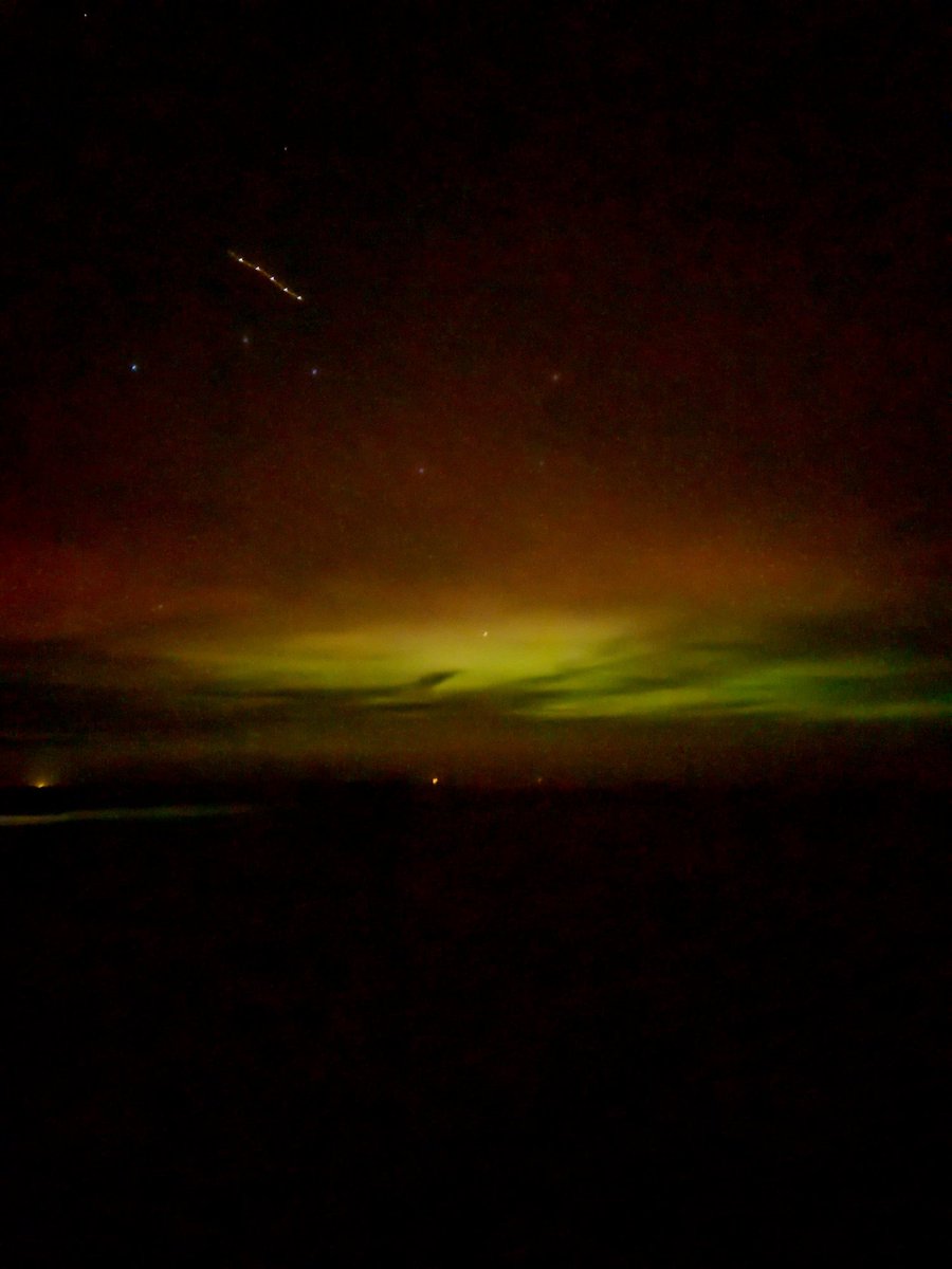 Vanavond met mijn dochter <a href="/annevankeulenx/">Anne van Keulen</a>  het Noorderlicht gezien op #Terschelling #midslandaanzee <a href="/Noorderlichtja1/">Noorderlichtjagers</a> <a href="/dezeekust/">De Zee Kust -DZK-</a> <a href="/DZK_TS/">De Zee Kust TERSCHELLING</a> #Noorderlicht