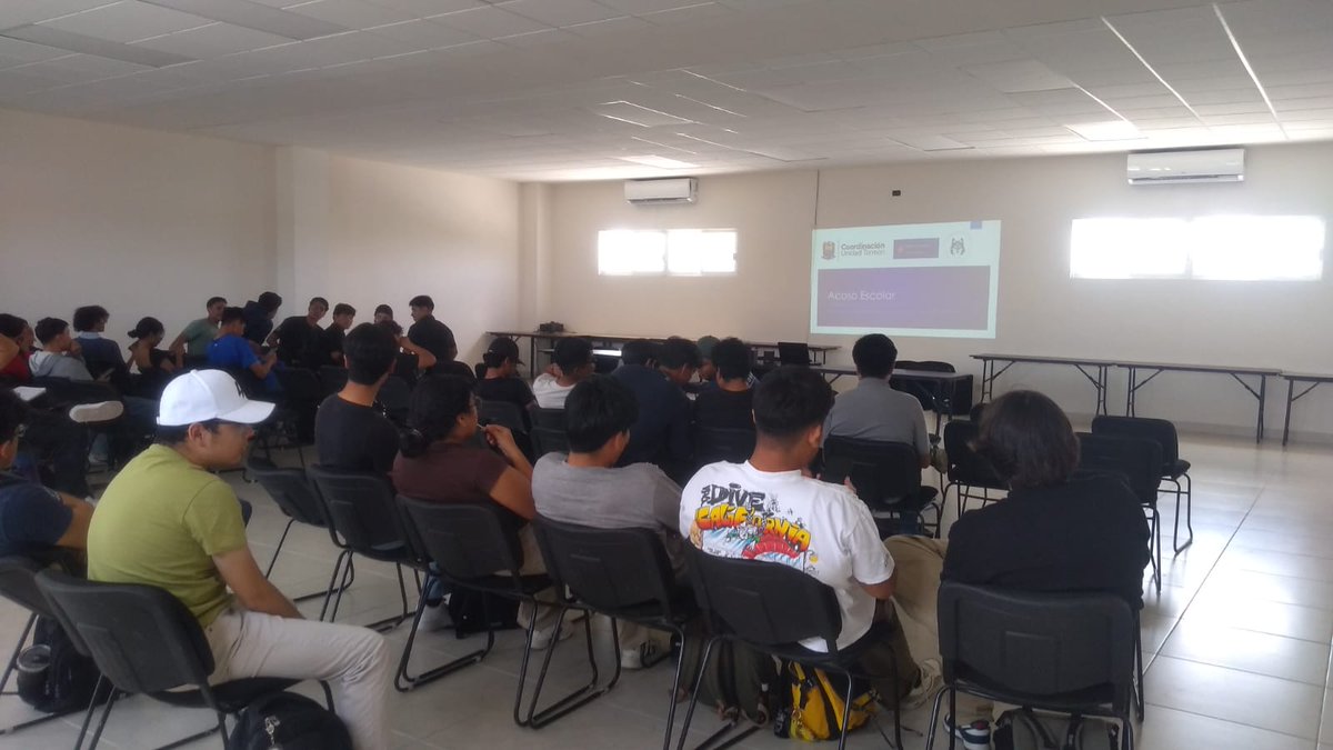 UAdeCDefensoria's tweet photo. Hoy nos reunimos con estudiantes, personal docente, administrativo y manual de la Facultad de Ingeniería Civil, Unidad Laguna, para impartir la charla Acoso escolar
¡Gracias por su participación y asistencia!
#UAdeC #DefensoríaUAdeC #ZonaDDHH #DerechosParaTodasLasPersonas https://t.co/OYV7B3OvDB