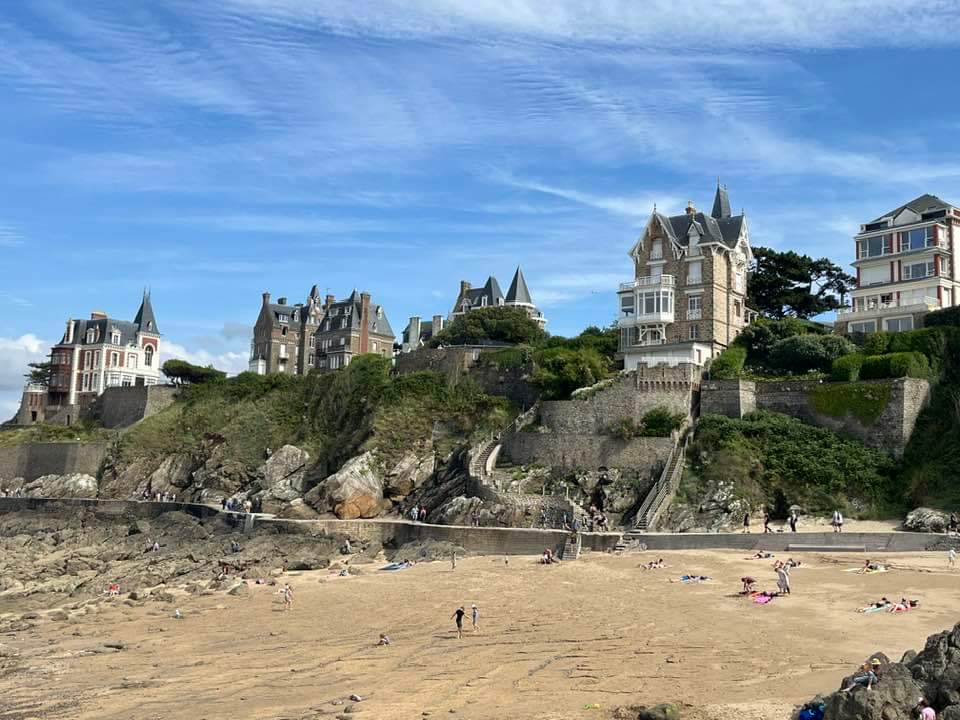 PascalBudor's tweet image. Bonsoir tout le monde le Festival du film Britannique c&apos;est terminé  💥💥🎵🎵 #dinard