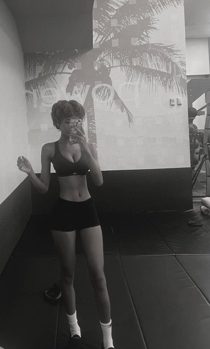 MichaelleAmisi2's tweet photo. #gym https://t.co/P2naBPS6MD