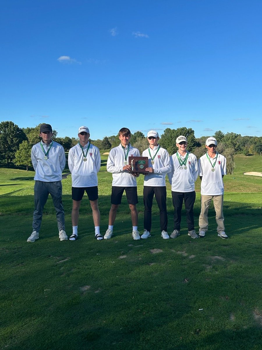 sheridan_golf's tweet photo. STATE BOUND!!!!  First year in D1 and these boys won the eastern District!!!  Boys shot a 317 @ Eaglesticks today to move to the State Final at NCR CC next Mon &amp; Tues.
Wyatt Satterfield 75
Noah Wamer 77
Canyon Daly 81
Liam Gutridge 84 https://t.co/24NtUt9jCs