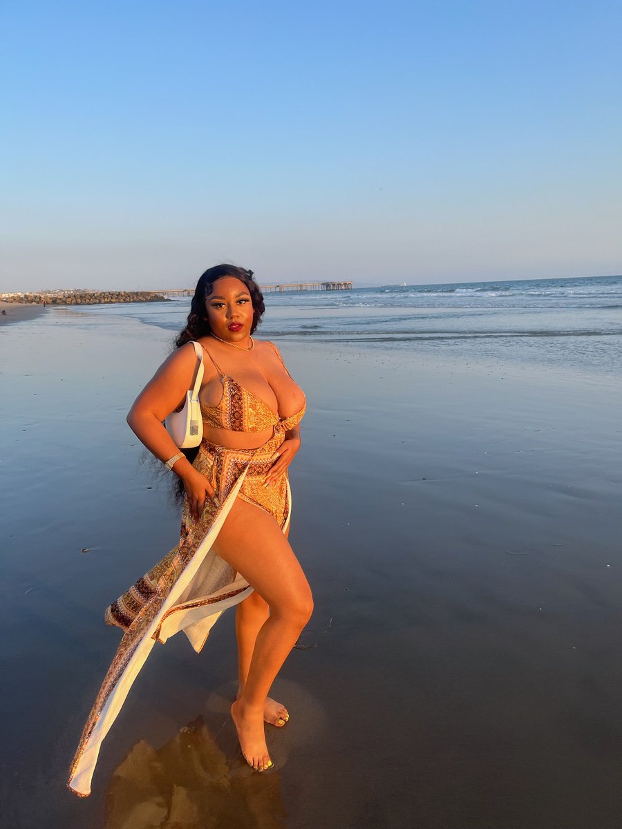 Keef_Cakez's tweet photo. 🤎🥥🌴 
Dress: @SHEIN_Official deets in my bio under shop my looks 

#sheinbabe #beachoutfitinspo https://t.co/GxGK7GaCwT