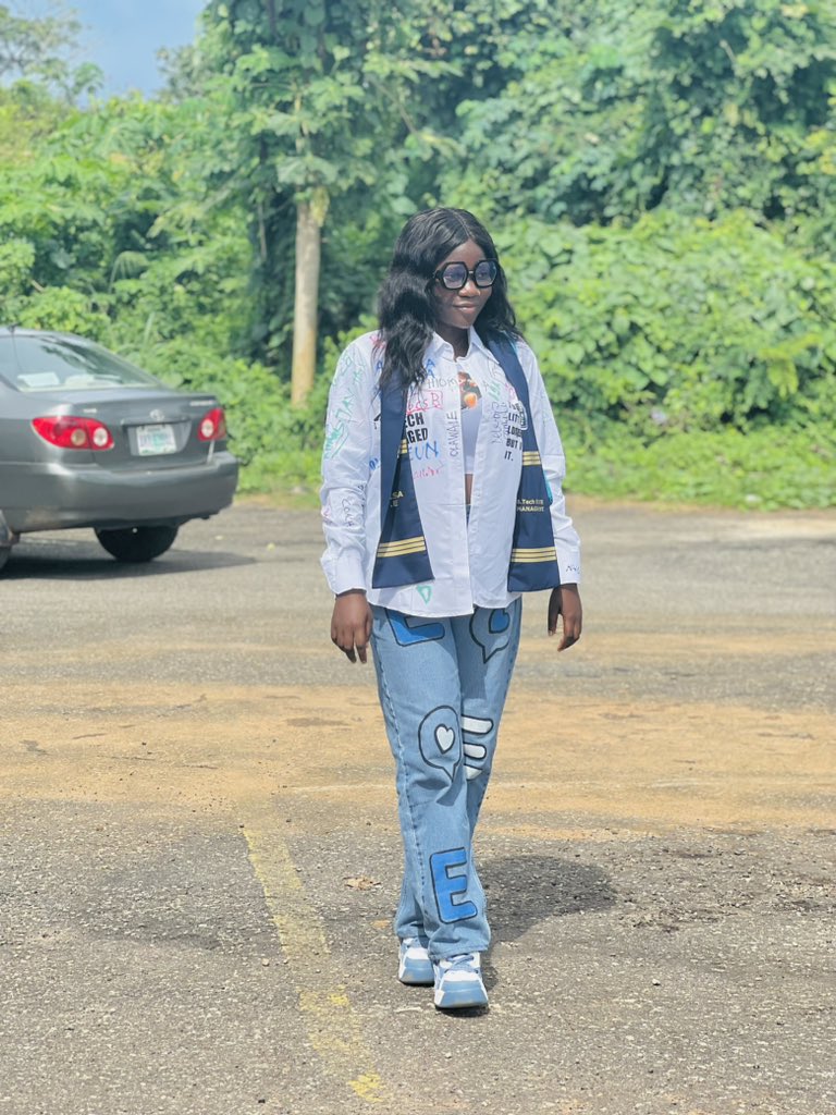 Preciou02415586's tweet photo. Finally signed outta Here😎😎😎😎

Thank you Futa🤛🏻🤛🏻🤛🏻 https://t.co/cW3tv5veTj