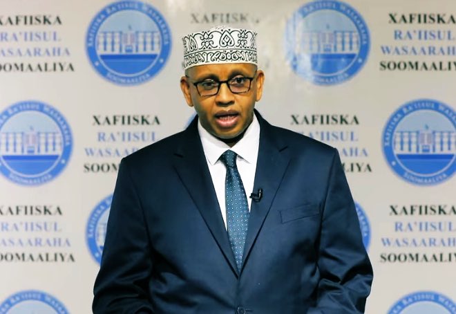 OgadenSoldier's tweet image. With his last supporters in Jubaland gone, PM Hamza is now left with only the backing of Runirgood and Masjid Cali Gadud villages. Yesterday, he vowed to resign if President Madobe left the NCC meeting. Hamza now finds himself cornered and without a voice!

#Damagecontrol