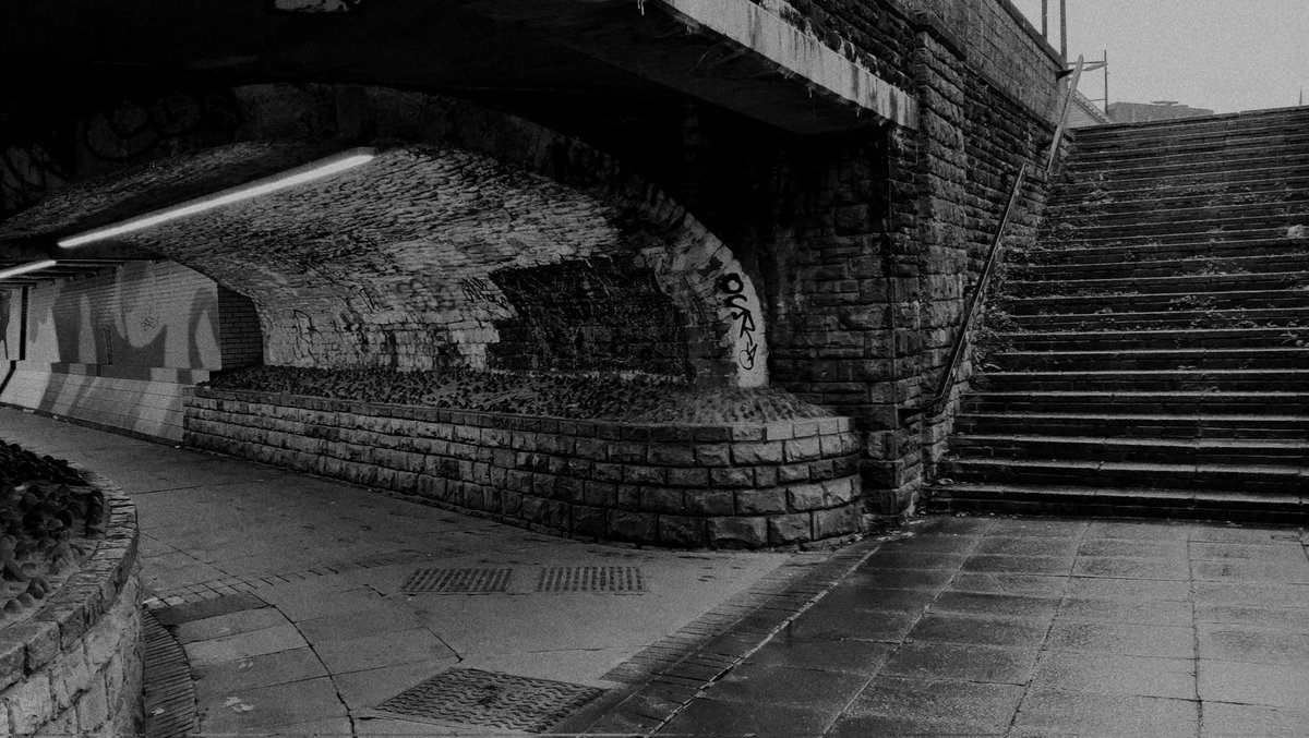 MaridiaFix's tweet image. Which way?
#blackandwhitephoto